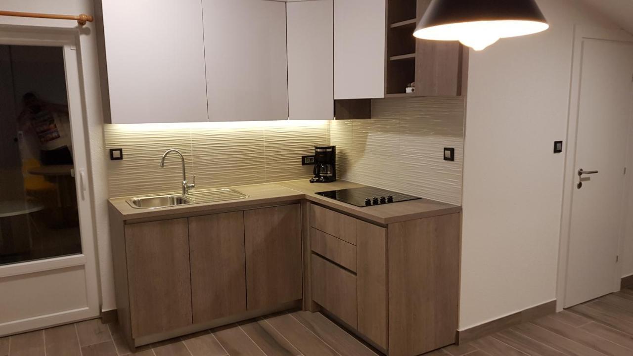 Premium Appartments Suha Punta Kampor Eksteriør billede