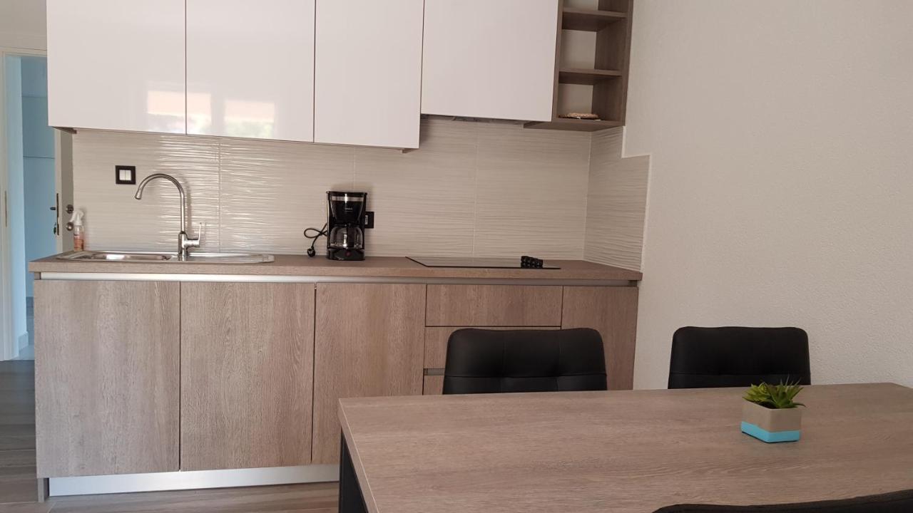 Premium Appartments Suha Punta Kampor Eksteriør billede